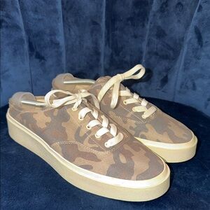 Dolce Vita Clear Camouflage Lace-Up Slip On Sneakers Size 8.5